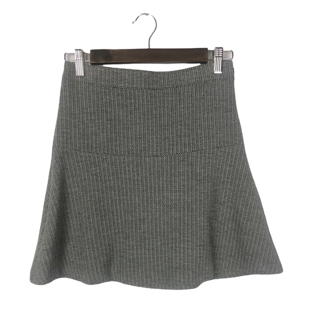 Loft Black & White Printed Knit Trumpet Mini Skirt 00P